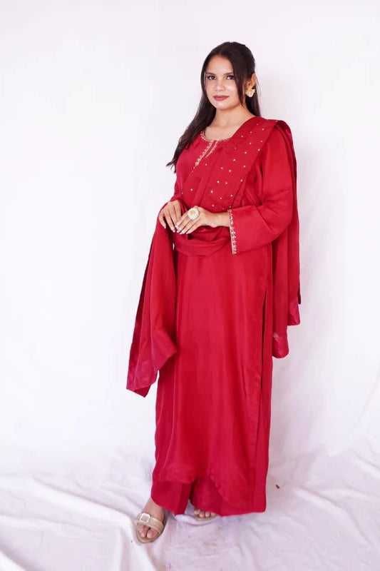 ENNARA - FESTIVE EDIT